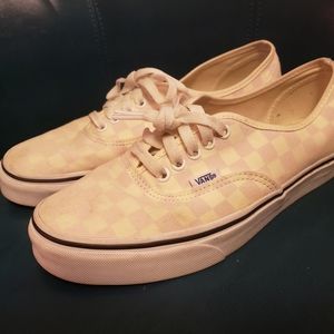 Checkered light pink classic Vans
